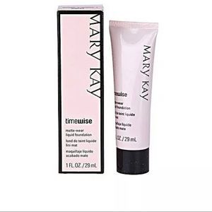 Mary Kay TimeWise Matte-Wear Liquid Foundation